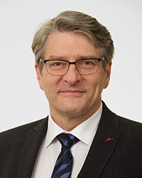 Präsident: Mag. pharm. Jürgen Rehak